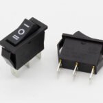Prekidač ugradbeni rocker switch 3 pina 1-0-2